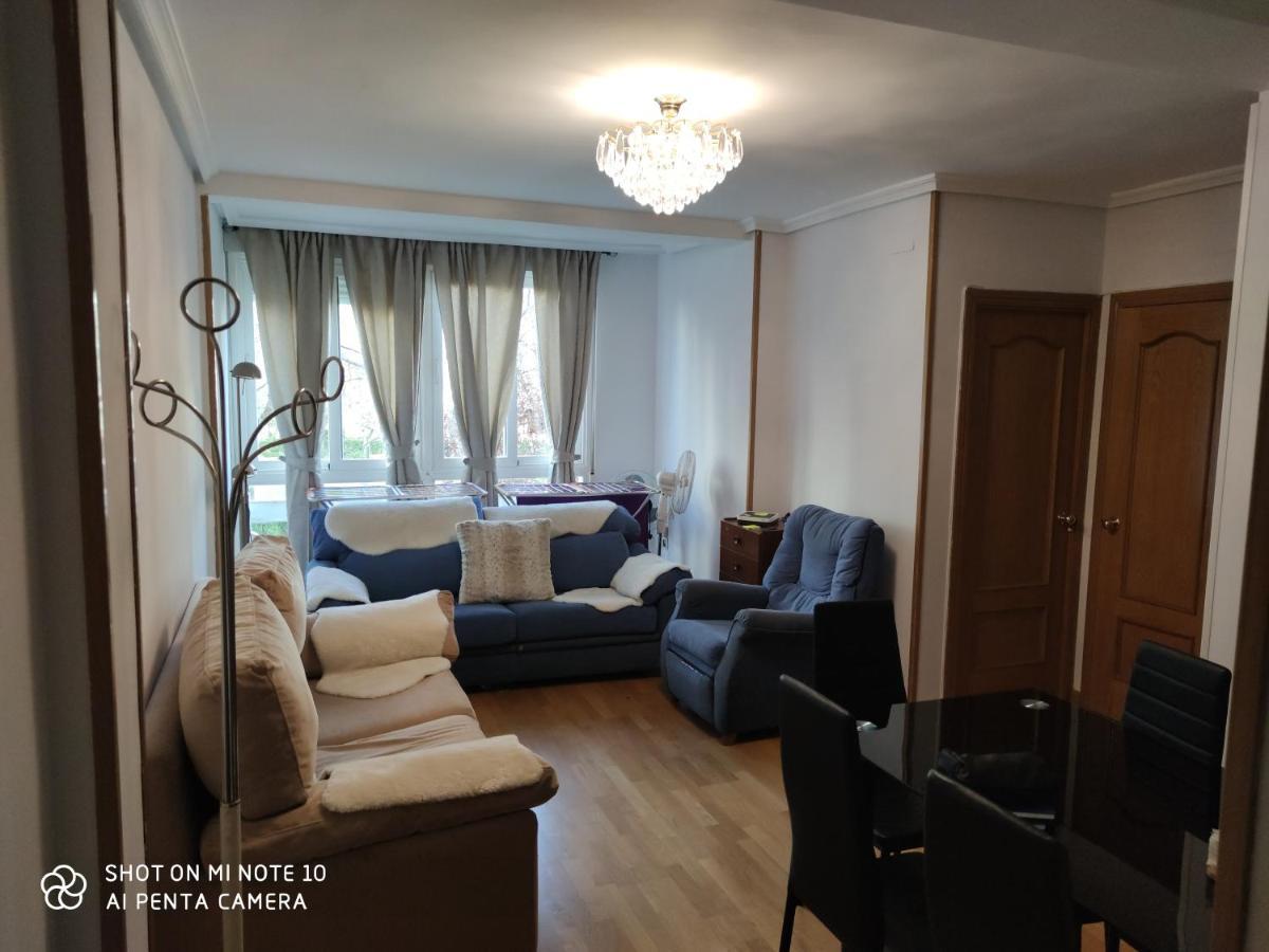 Habitacion Jc Madrid Bagian luar foto